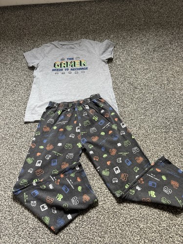 Primark boys gamer pyjamas 6 - primark,
